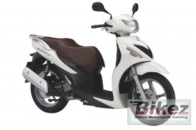 2010 Suzuki Sixteen 125 photo